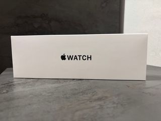 Apple Watch SE 3 GPS + Celular 44mm - -Nuevo