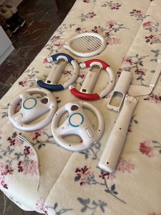 Accesorios Nintendo Wii: Volantes, Raqueta