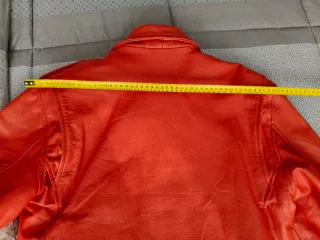 Cazadora de piel AMI roja