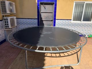 Cama elástica para jardín