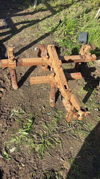 Arado de mulita mecánico