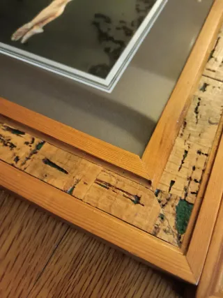 2 quadri con cornice in sughero e legno