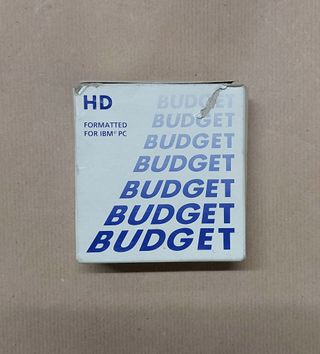 10 dischetti 3.5" 1.44MB Budget + etichette + box