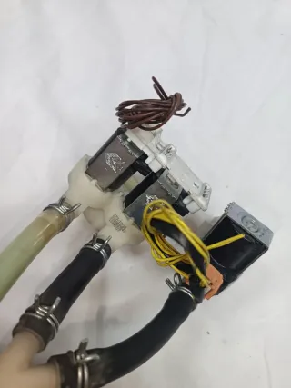 Bomba desagüe y Electroválvulas Lavadora