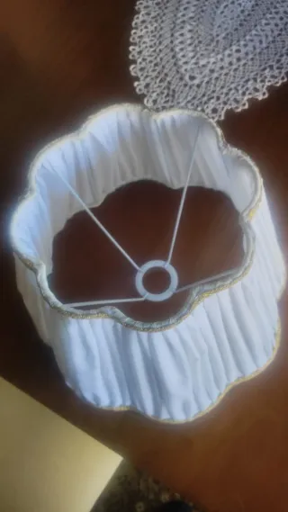 Paralume plissé vintage bianco e oro