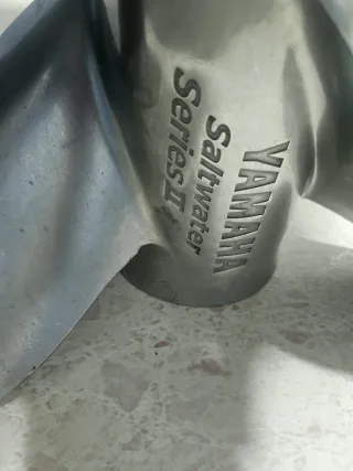 Hélice Motor yamaha 300