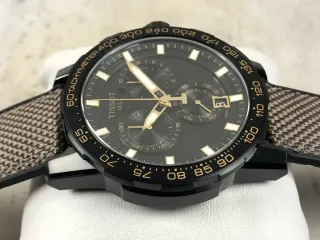 Reloj Tissot Chronograph Negro/Dorado Nueva