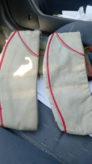 2 Gorros de Recluta Legión y 1 Campaña