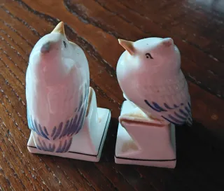 Figuras de pájaros de cerámica