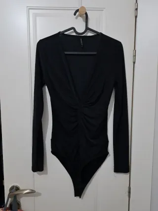 Body Stradivarius negro manga larga