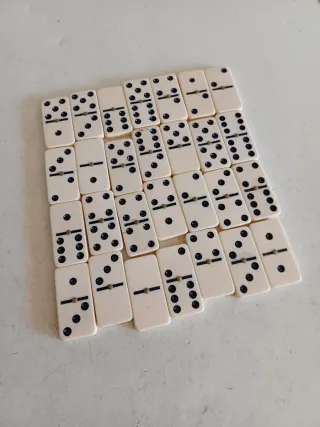 Juego de Dominó con Maletín antiguo