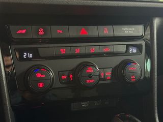 Seat Leon CUPRA 2.0TSI 290CV DSG-7.- " NACIONAL ".- " IMPECABLE ".- " MUY EQUIPADO " .-" ETIQUETA MEDIOAMBIENTAL C VERDE ".-