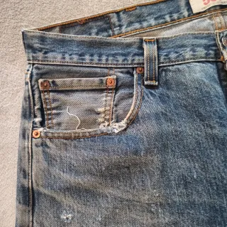 2 x 15€ Pantalones Levis