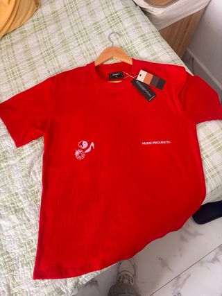 Camiseta Nude Project Roja