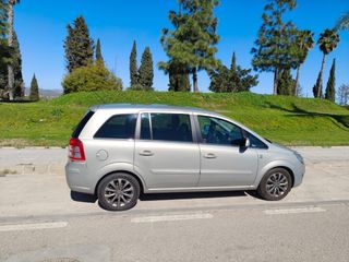 Opel Zafira 2011