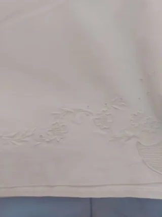 Juego de sábanas bordadas blancas