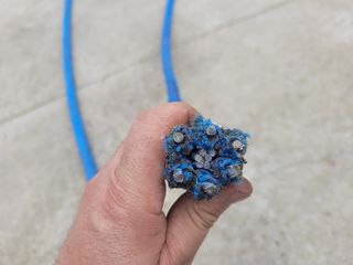 Cuerda naval con cable de acero azul