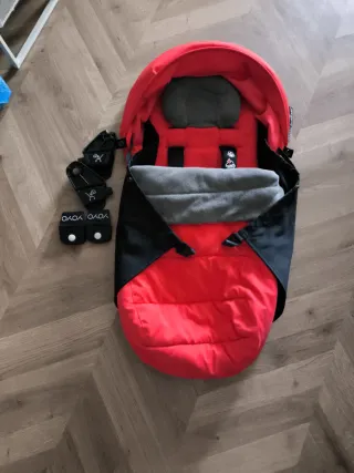 Pacchetto neonato Babyzen Yoyo 0+ rosso
