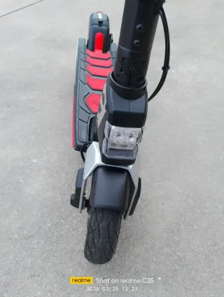 Patinete Eléctrico Aprilia eSR1 Negro/Rojo