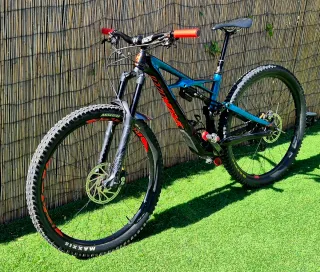 29"Mountain bike full suspensión carbon