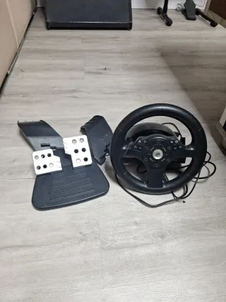 Volante Fanatec PS2 con Pedales