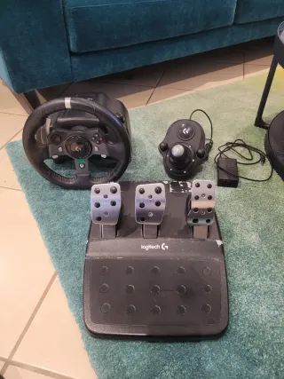 Volante Logitech G920 + Shifter y Pedales