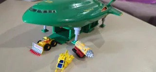 Nave Thunderbird 2 Disney Tokio Coleccionista
