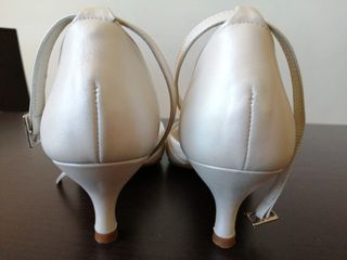 Zapatos de fiesta Emilio Badiola blancos