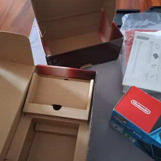 Lotto scatole e manuali Nintendo 3DS XL