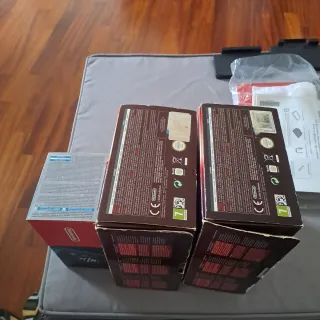 Lotto scatole e manuali Nintendo 3DS XL