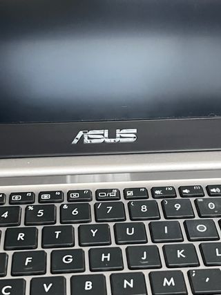Portátil Asus i5 7ª Gen 8GB RAM Gris Plata