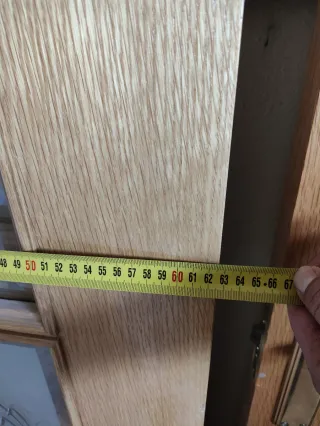 Puerta doble maciza chapada en roble y con cristal