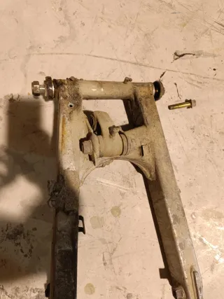 Basculante Honda XLX350R