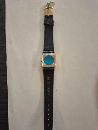 Reloj Orient Cuarzo Dorado Correa Negra