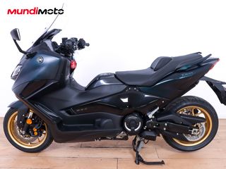 YAMAHA T-MAX 560 TECH MAX