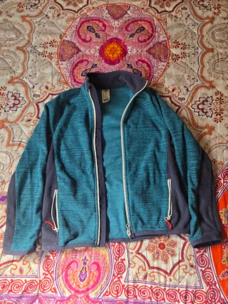 Forro polar Decathlon 7-8 años