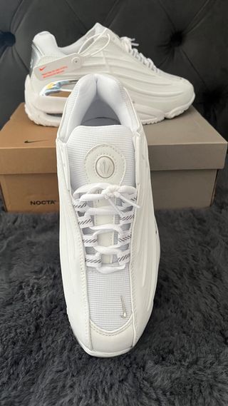 Nike NOCTA Blancas y Plateadas