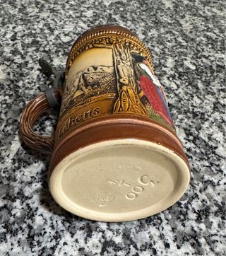 JARRA ANTIGUA DE CERVEZA ALEMANA (STEIN).