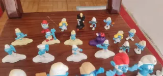 Lote Pitufos 13 Grandes y 16 Pequeños