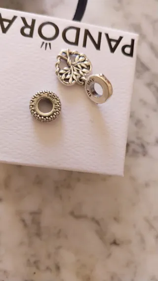 Lote 2 Charm Pandora Corazón Árbol Vida y Separad