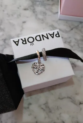 Lote 2 Charm Pandora Corazón Árbol Vida y Separad