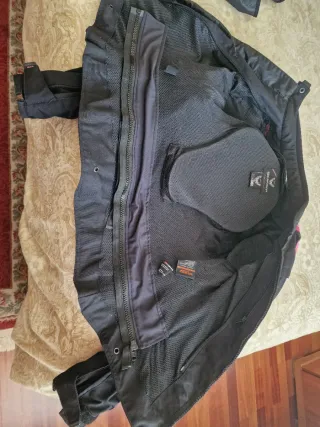 Cazadora de moto negra mujer 4 estaciones