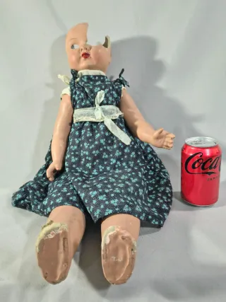 Antigua muñeca andadora para restaurar.