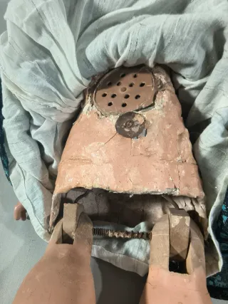 Antigua muñeca andadora para restaurar.