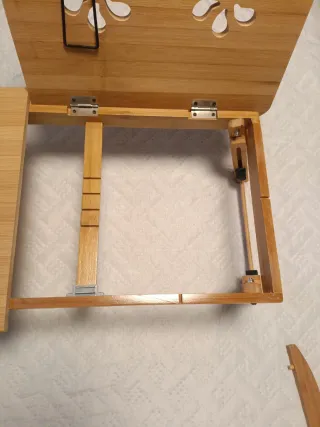 Mesa plegable de bambú