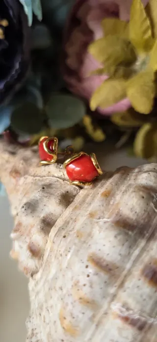 Pendientes Coral y Plata Dorada