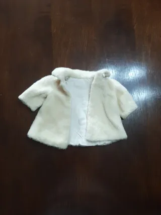 Abrigo de muñeca antiguo