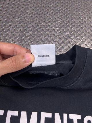 Vetements T-shirt Black/White Big Logo Center...