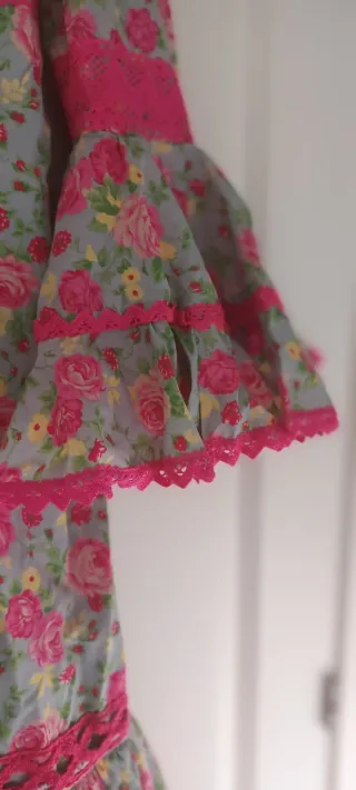 Traje de flamenca estampado floral talla 44
