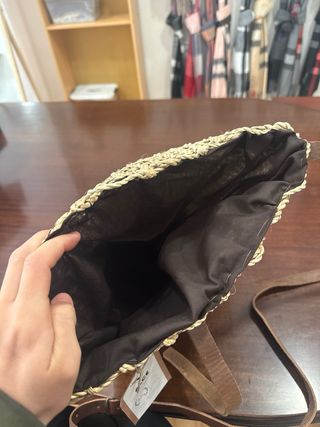 Bolso artesanal tejido beige y marrón